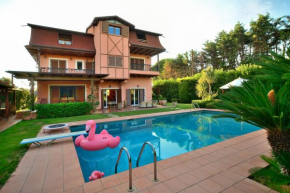 Pool Villa Desmira